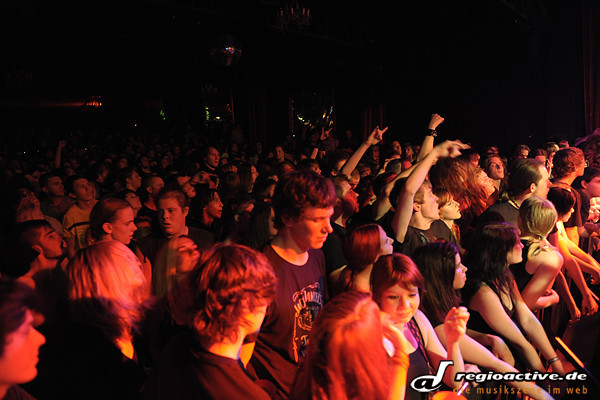 Crowd ( Live in der Batschkapp Frankfurt 2010)