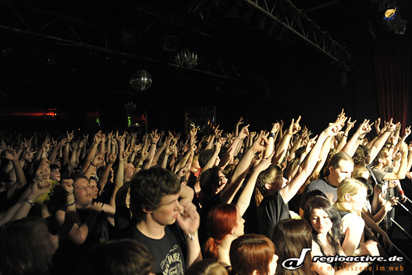 Crowd ( Live in der Batschkapp Frankfurt 2010)
